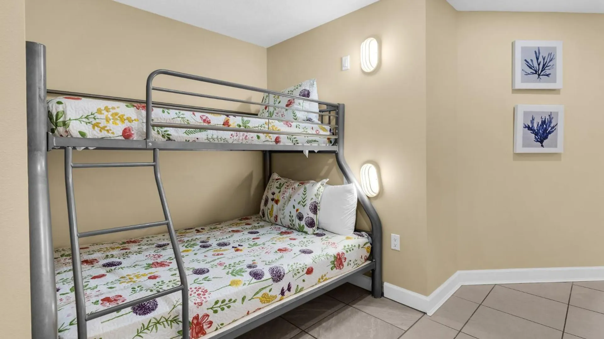 Holiday home Ocean Front Grand Panama 2 Bd 2 Ba Unit 1006, Spectacular Amenities Villa Panama City Beach
