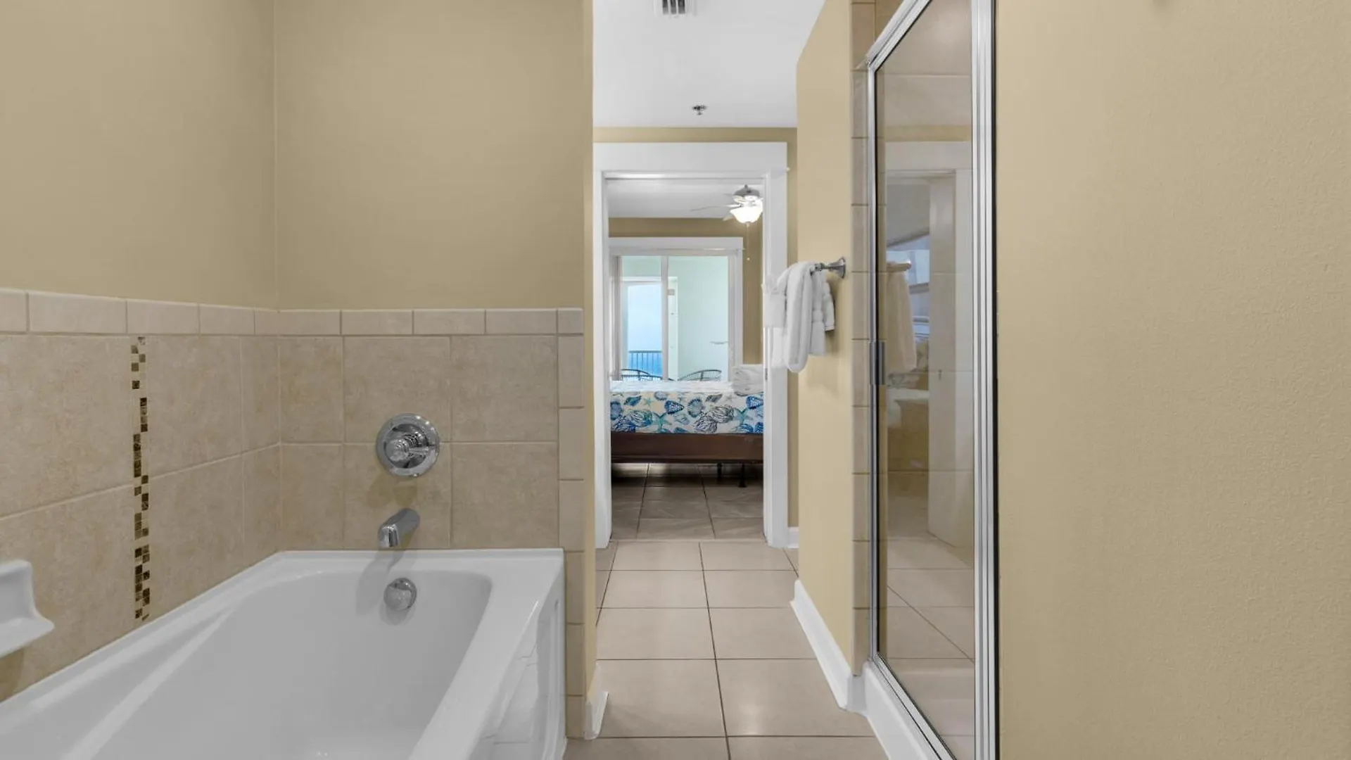 Ocean Front Grand Panama 2 Bd 2 Ba Unit 1006, Spectacular Amenities Villa Panama City Beach Holiday home