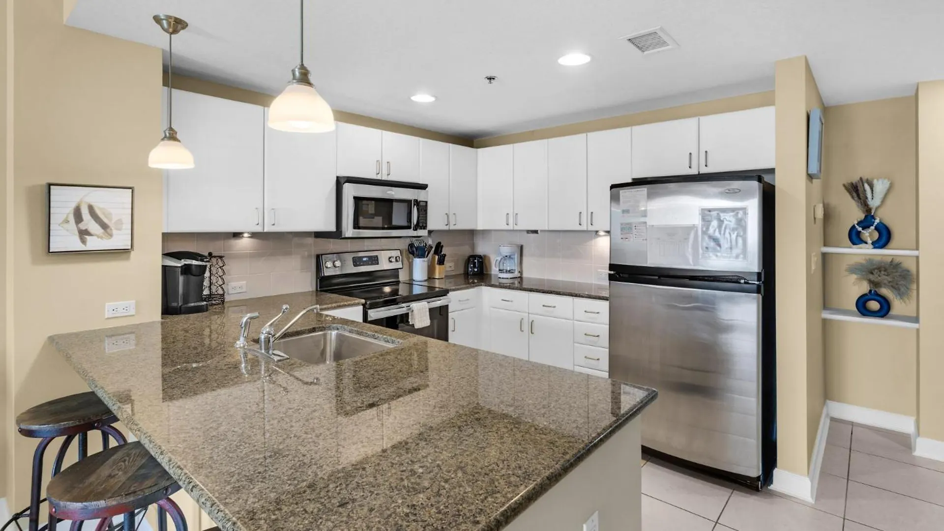 Ocean Front Grand Panama 2 Bd 2 Ba Unit 1006, Spectacular Amenities Villa Panama City Beach